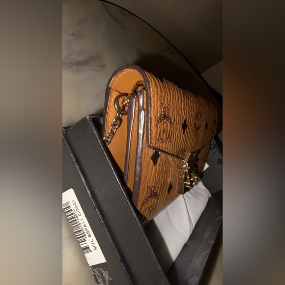 MCM TRACY WALLET ON CHAIN IN VISETOS - Picture 6 of 6